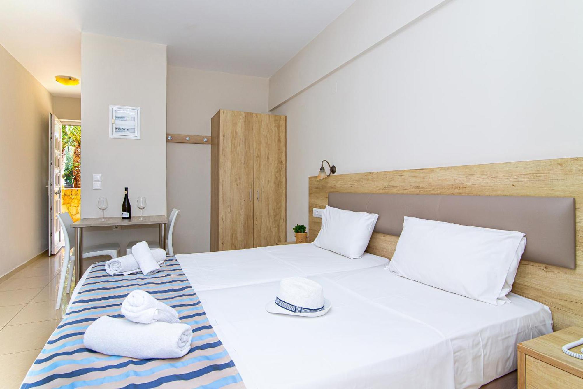 Theo Star Beach Hotel Malia Eksteriør bilde