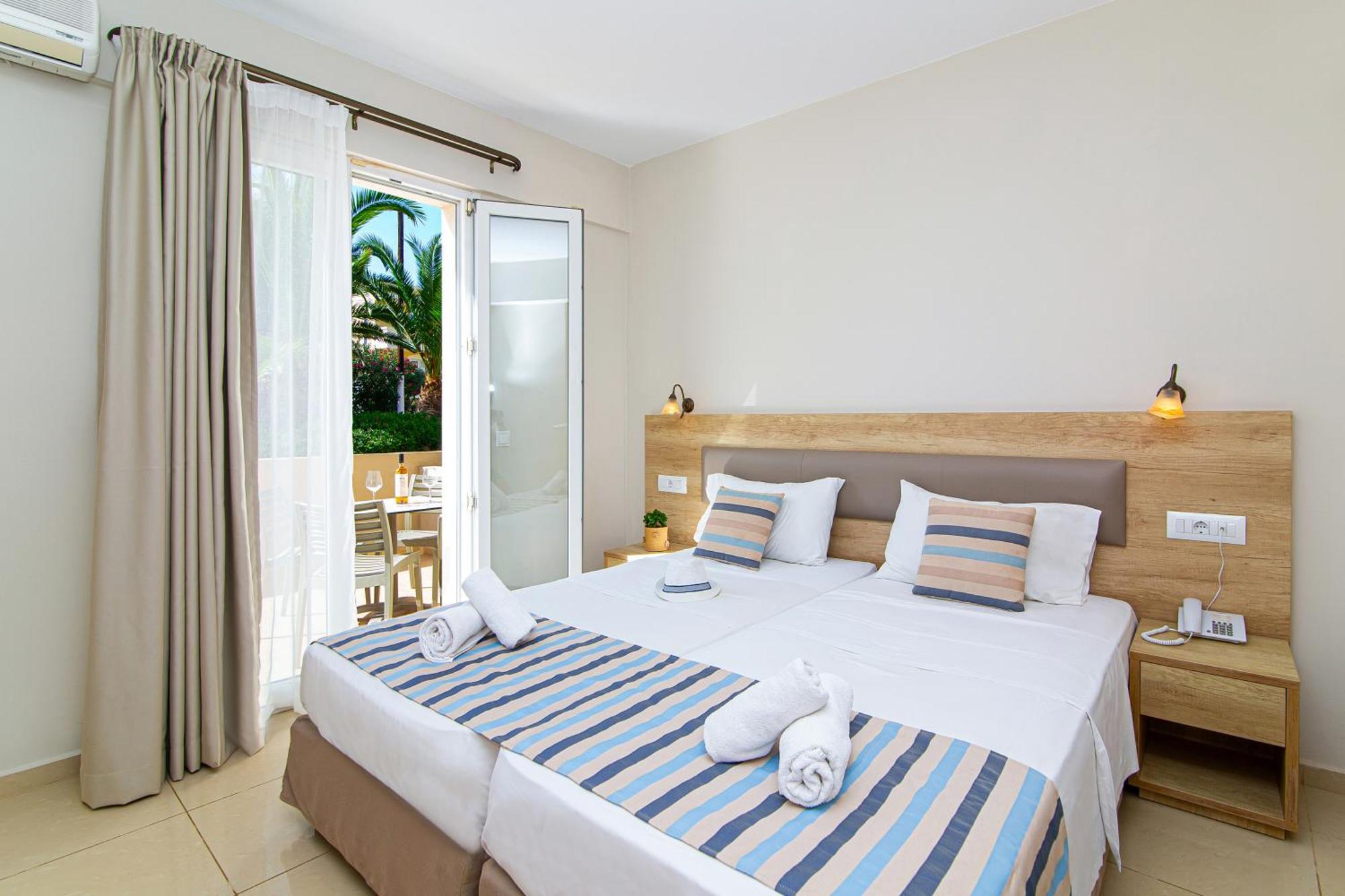 Theo Star Beach Hotel Malia Eksteriør bilde
